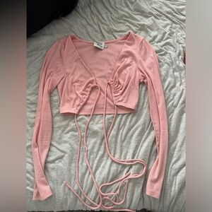 Princess Polly Bennie crop top. Multiple different ways to tie! Size 4